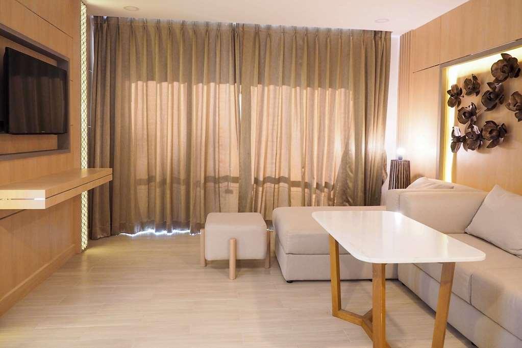Clarion Hotel Patong Phuket Pokój zdjęcie